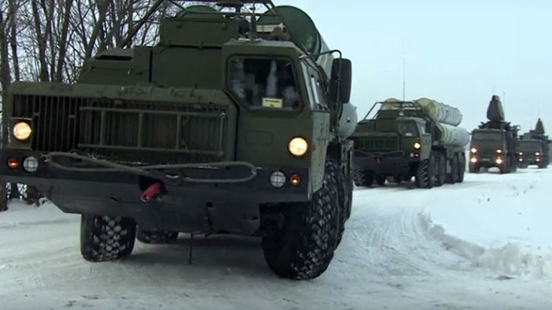 S-400 missile defense regiment takes up combat duty outside Moscow (VIDEO)
