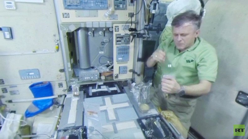 RT Space 360: Tricky challenge of cooking & eating breakfast aboard ISS