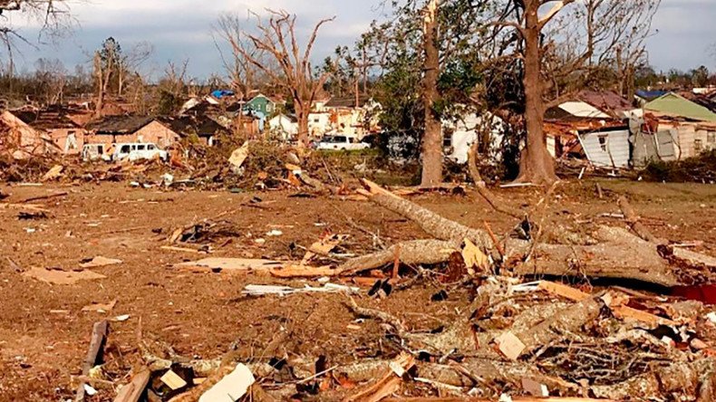 Death toll from US storms surges to 18, tornado warnings still in place (PHOTOS)