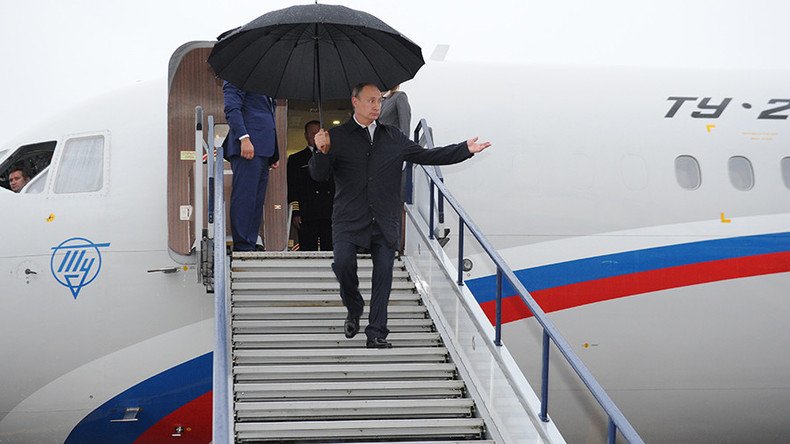 Putin offers domestic airlines incentives to buy Russian planes