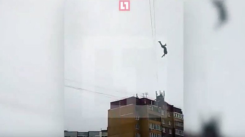 20-year-old wire-walking man dead after falling 30 meters in Russia (VIDEOS, PHOTOS)