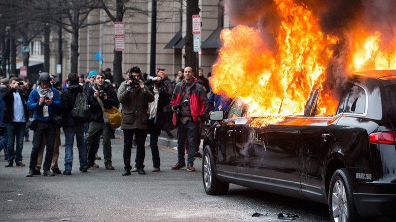 ‘Outrage!’ 6 journalists including RT reporter face ‘inappropriate’ rioting charges