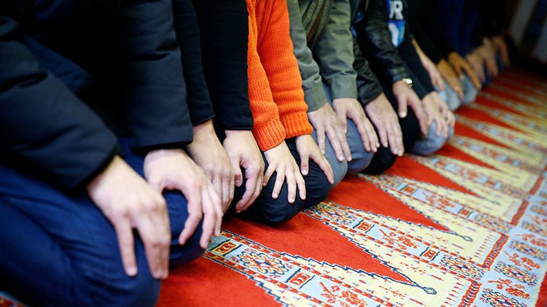 40% of refugees in Austria put religion above law – study