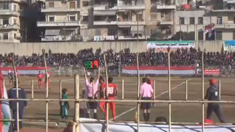 Football begins again in Aleppo after 5 years of fighting (VIDEO)
