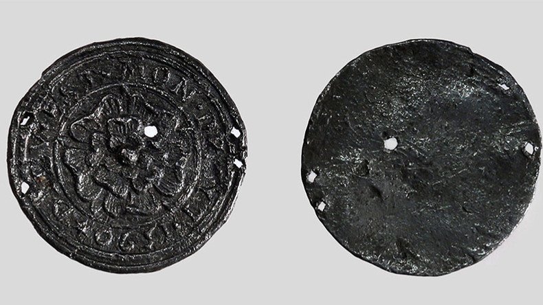 16th-century English Tudor rose pendant unearthed near Moscow Kremlin