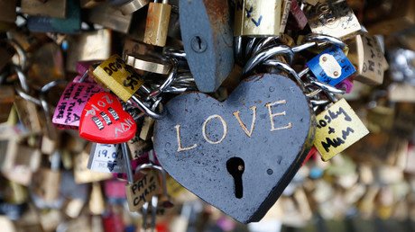 What is romance? More than half of Britons are confused, survey shows 