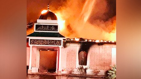 Berlin mosque erupts in flames after suspected arson attack