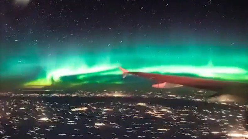 ‘Greatest inflight entertainment’: Breathtaking footage of Northern Lights at 36,000ft (VIDEO)