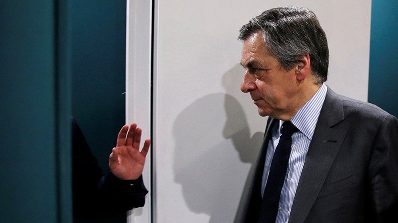 Nearly 70% want French presidential hopeful Fillon out of election race – poll 