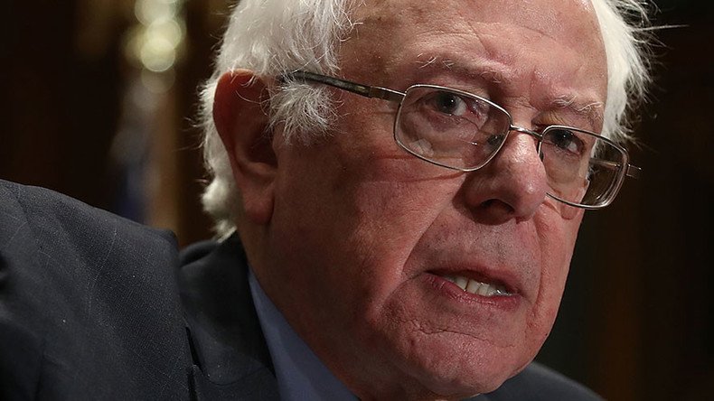  Sanders burns Trump over tweets, says president ‘doesn’t understand’ Constitution