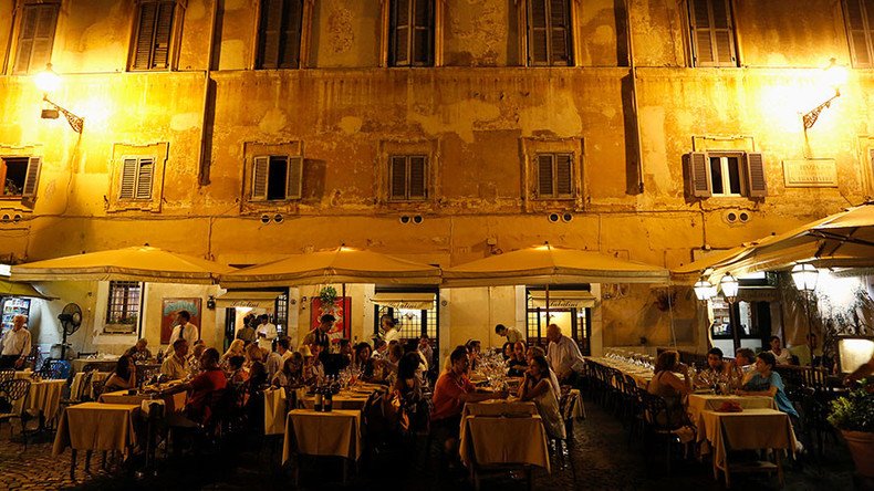 Italian restaurant offers 5% discount to families with well-behaved children