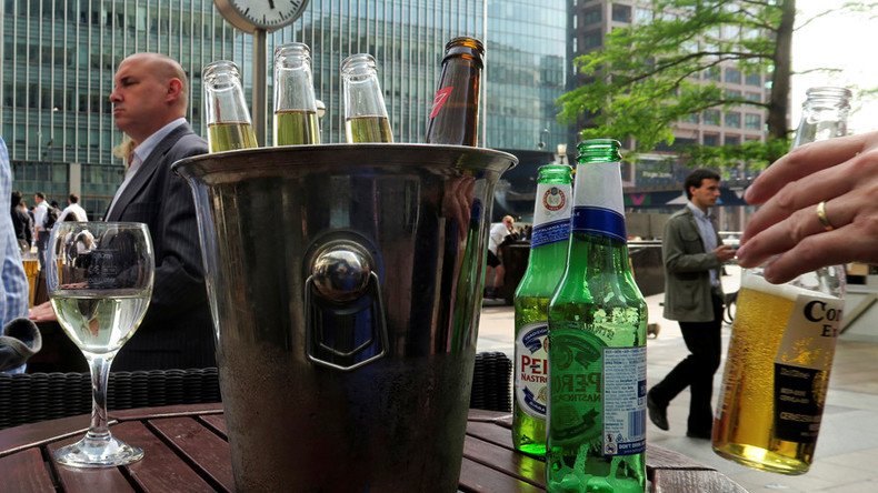 Lloyd’s angers City employees with workday booze ban