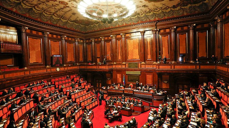 Italian senators mull making ‘fake news’ a crime punishable by fines & jail