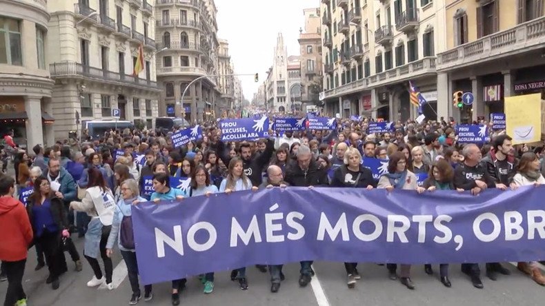 ‘Take them in!’ Massive Barcelona march urges Madrid to welcome refugees (PHOTOS, VIDEO)