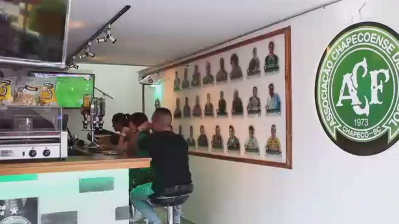 Chapecoense air disaster honored by Medellín bar (VIDEO)