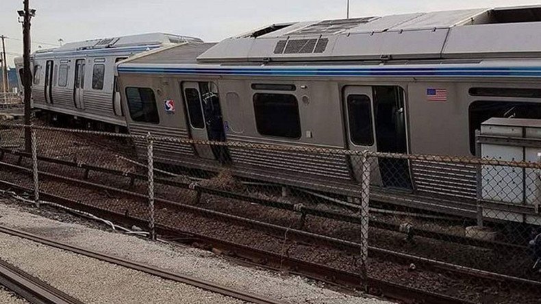 Philadelphia commuter trains crash head-on, four people injured (VIDEO, PHOTOS)