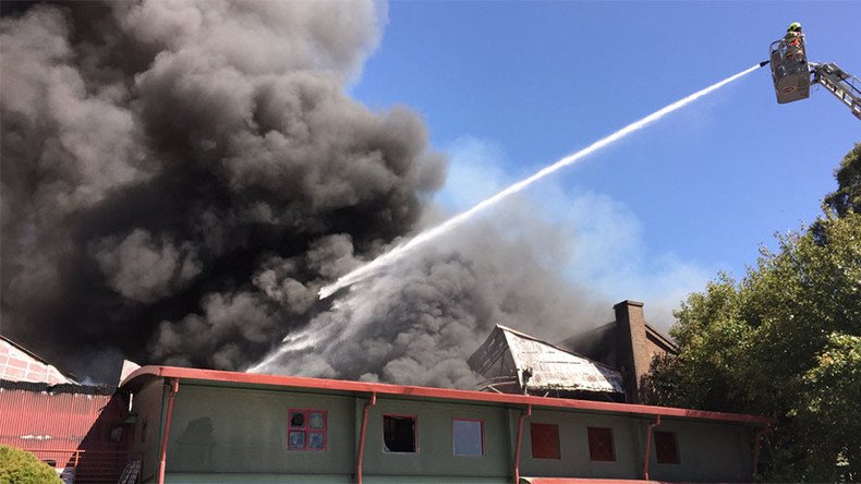 Massive fire sends smoke plume over Sydney (PHOTOS, VIDEO)