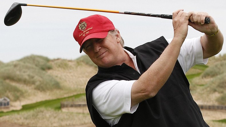 Trump interrupts CEOs’ meeting to regale them with ‘hole in 1’ golf story (VIDEO)