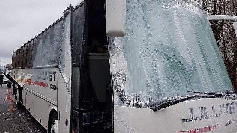 French National Front convoy attacked on way to rally (VIDEO, PHOTOS)