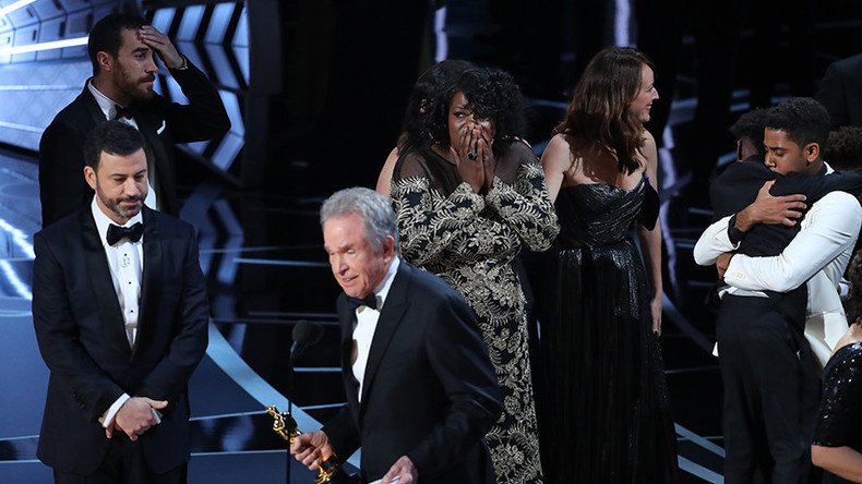 ‘If only this happened on election night’: Internet reacts to Oscars blunder