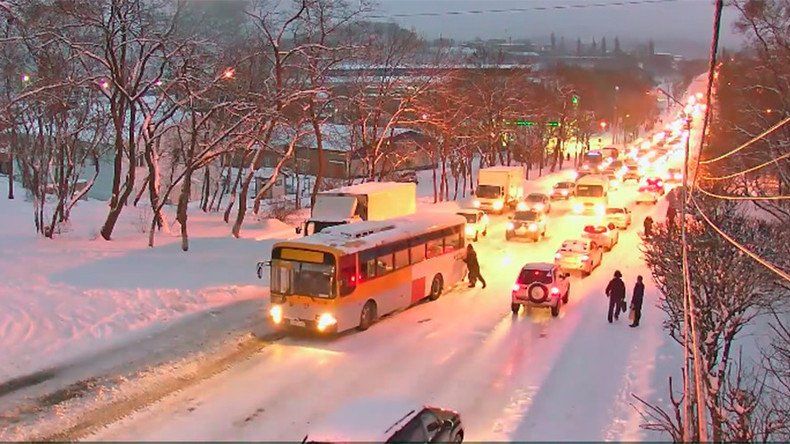 Ice, speed & horror: How Vladivostok, Russia, takes winter driving to a whole new level (VIDEOS)