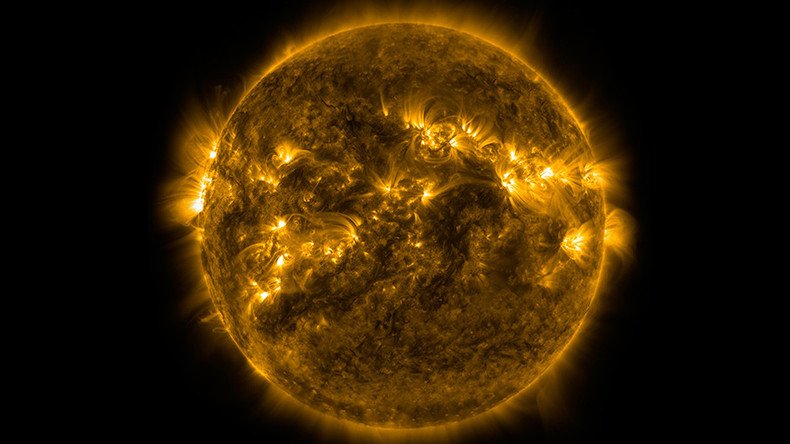 NASA plans daring sun mission to solve solar mysteries