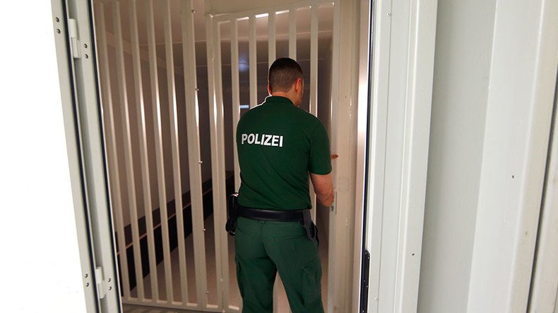 Bavaria ponders unlimited detention for terrorism suspects