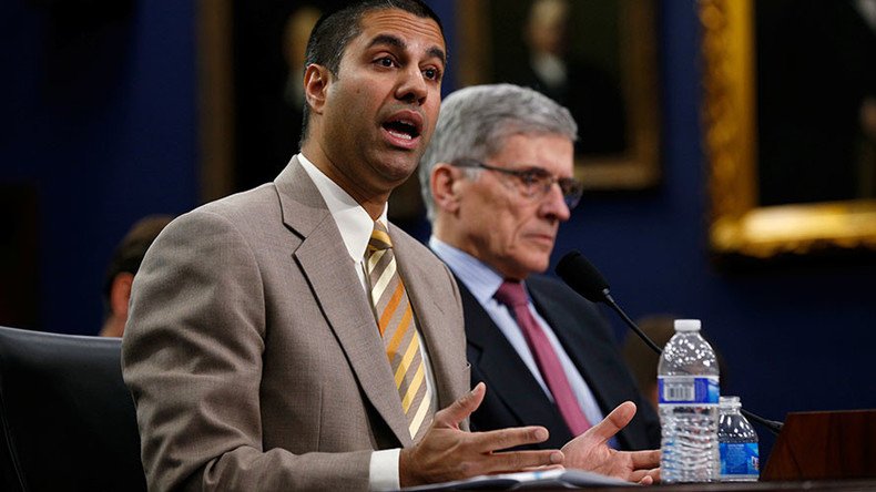 FCC blocks internet privacy regulations