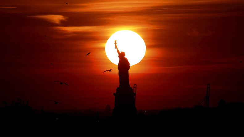 Mysterious Statue of Liberty blackout occurs hours before Day Without A Woman protests