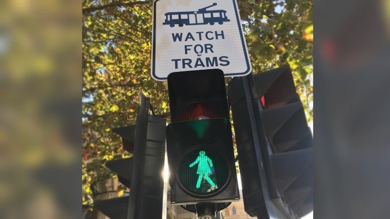 Walk this way: Female traffic lights receive mixed signals in Melbourne (PHOTOS)