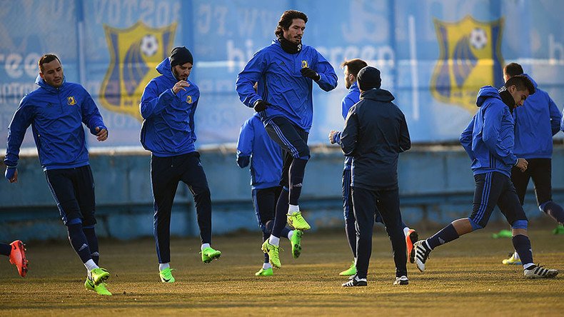 Grass not greener in Rostov? Man United coach unhappy with Russian team’s home field