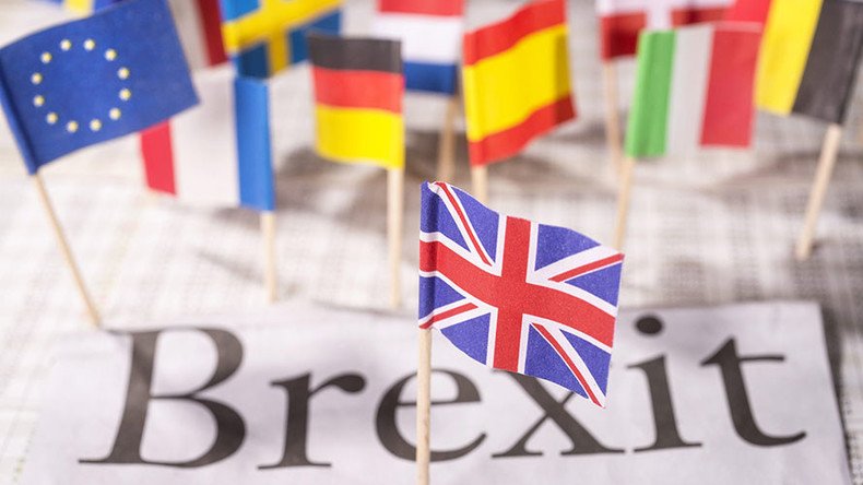 UK citizens should keep EU benefits post-Brexit, says Europe’s chief negotiator
