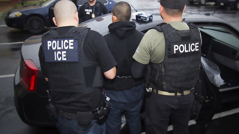 NY congresswoman seeks bodycams for ICE agents
