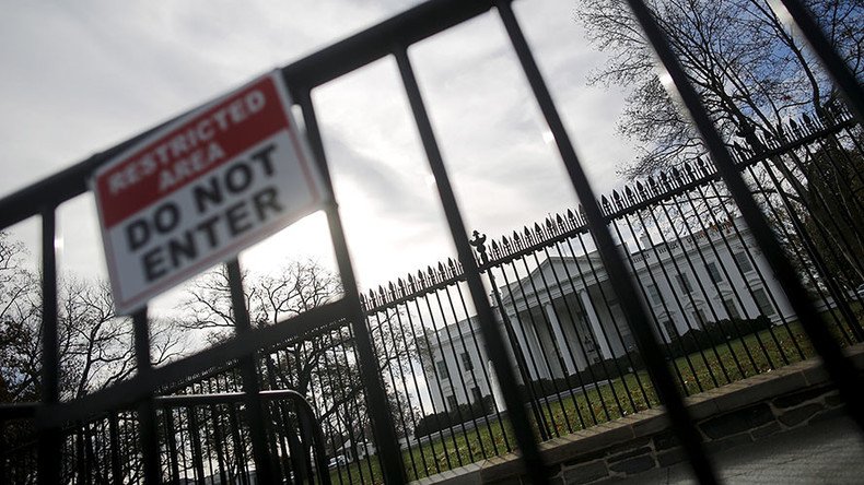 White House intruder arrested after scaling security fence – reports
