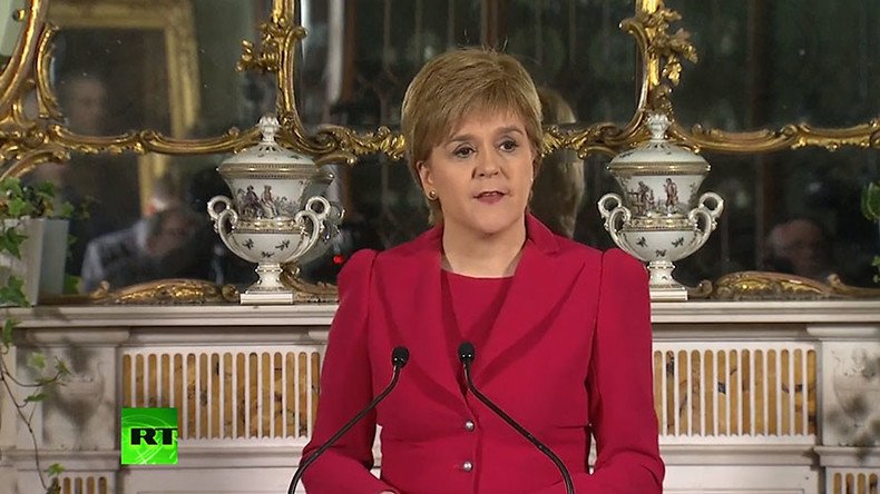 Sturgeon announces plan for 2nd Scottish independence referendum