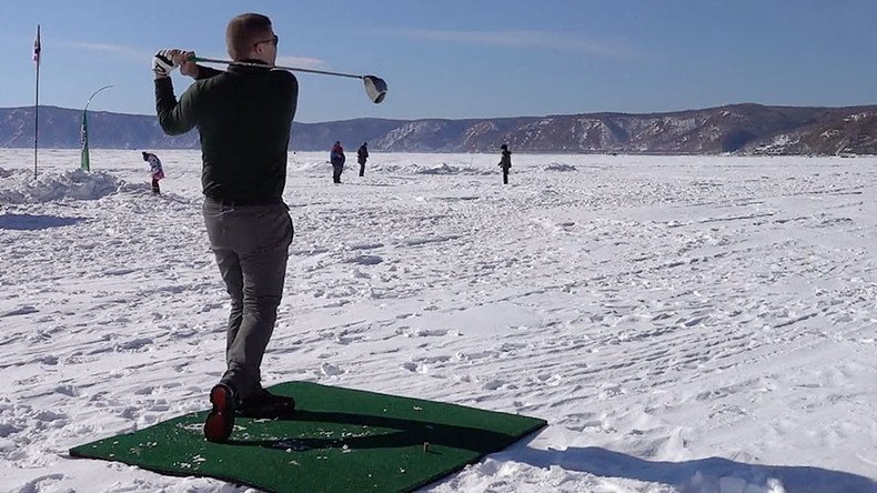 ‘Ice golfers’ tee off on Lake Baikal (VIDEO)