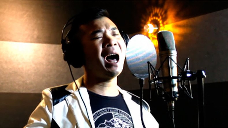 Chinese singer uses the sweet sound of music to battle US missile system (VIDEO)