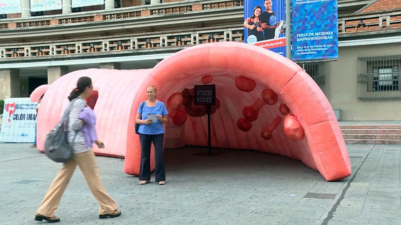 Visitors to Uruguayan city hall wander into giant colon (VIDEO)