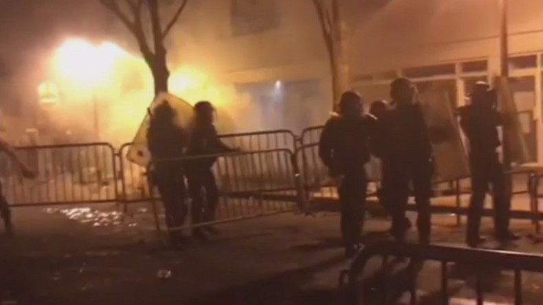 Anti-brutality protest & vigil for man killed by Paris cops turns violent (VIDEOS)