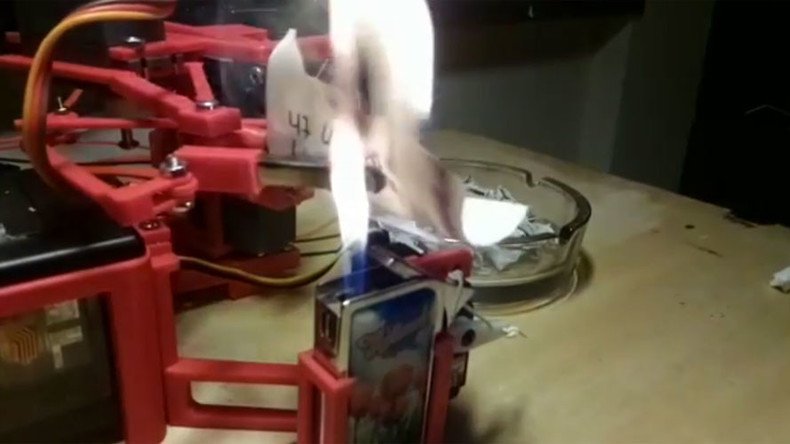 Sick burn: Robot prints and destroys Trump’s tweets (VIDEO)