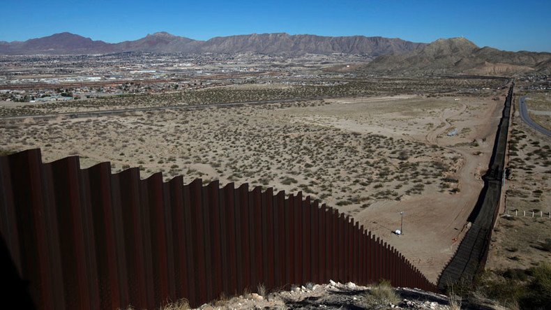 Hundreds of companies bidding to ‘build that wall’ on US-Mexico border