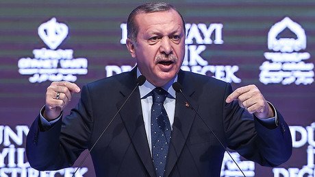 Ankara tries to bury the hatchet with Berlin as Turkish-US ties disintegrate