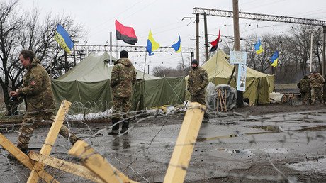 Kiev halts all transport links with rebel-held E. Ukraine 