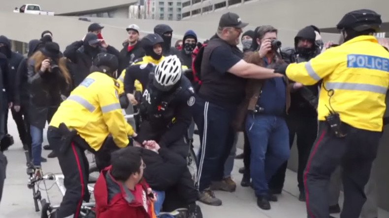 Anti-racism activists and Soldiers of Odin clash in Toronto (VIDEO, PHOTOS)