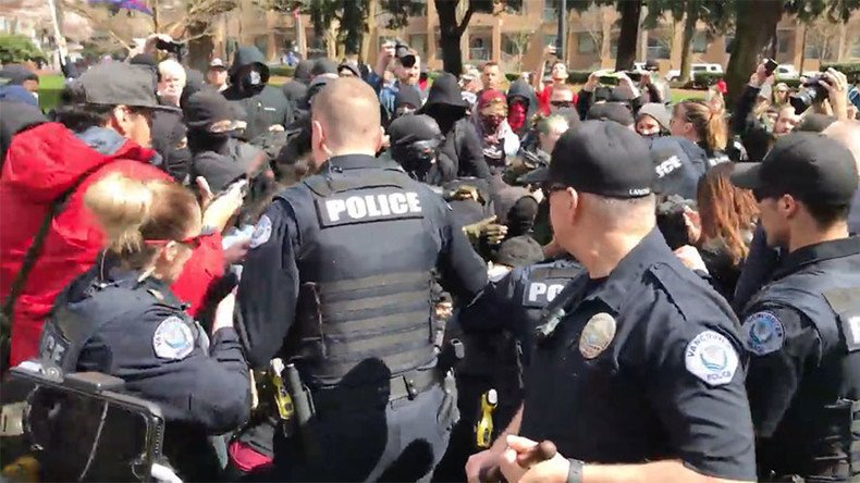 Trump rally stormed by anti-fascist demonstrators in Washington State, arrests made (VIDEOS)
