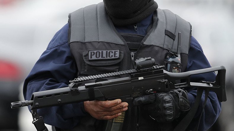 Teenage girls arrested over suspected French terrorist plot