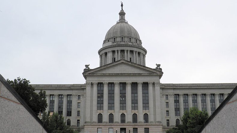 ‘Cross-dressers in the building’: Oklahoma Capitol warned of LGBT student visit