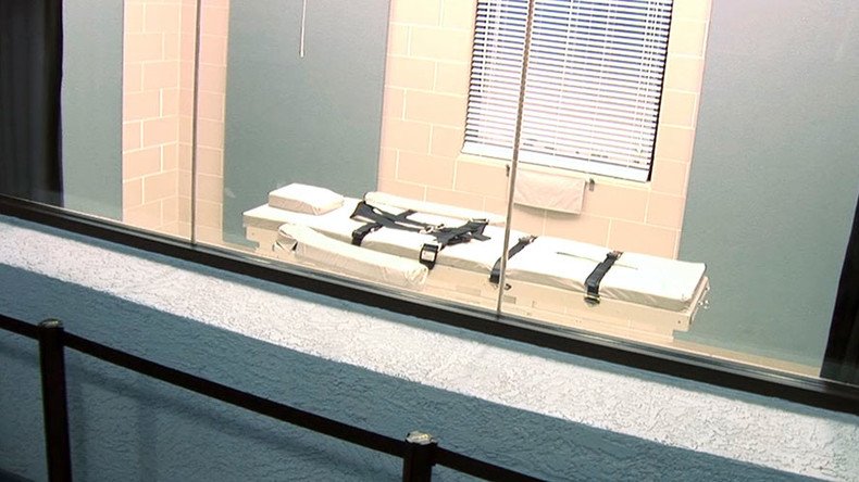 Judge blocks 6 executions in Arkansas after drugmaker protests lethal injection