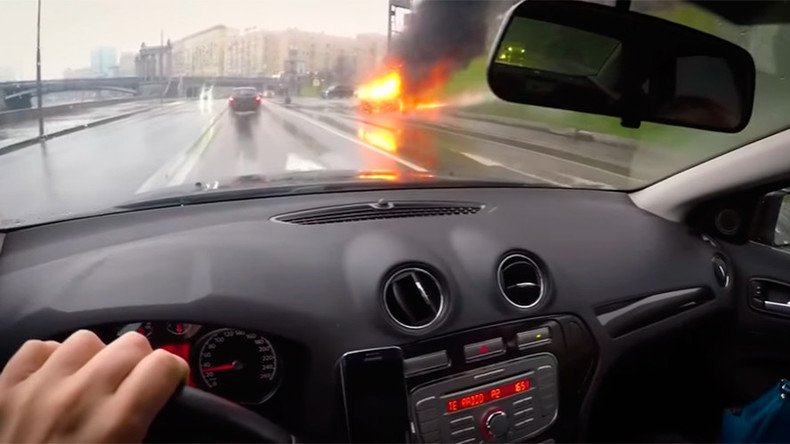 Maserati crashes into lamppost & catches fire killing driver in Moscow (VIDEOS)