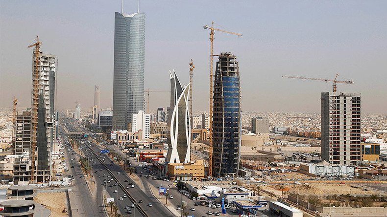 Saudi Arabia to shelve infrastructure projects costing billions as cheap oil bites
